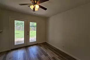 5119 Bayou Dr, Dickinson, TX 77539 - Photo 11