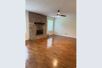 2318 Aprilmont Drive, Sugar Land, TX 77498 - Photo 5