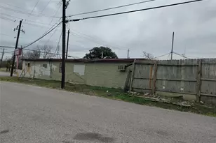 5810 Old Spanish Trl, Houston, TX 77023 - Photo 5