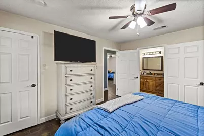 3201 Avenue F, Dickinson, TX 77539 - Photo 15