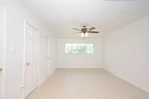 10930 W Bellfort Ave, Houston, TX 77099 - Photo 17