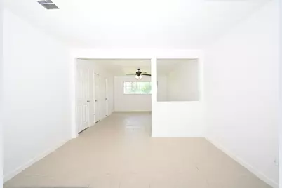 10930 W Bellfort Avenue, Houston, TX 77099 - Photo 21