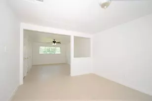 10930 W Bellfort Ave, Houston, TX 77099 - Photo 19