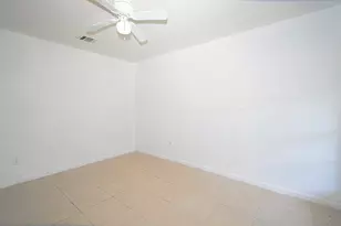 10930 W Bellfort Ave, Houston, TX 77099 - Photo 27