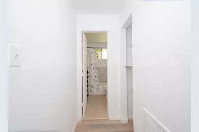 10930 W Bellfort Avenue, Houston, TX 77099 - Photo 25