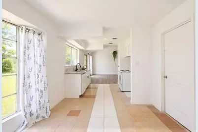 10930 W Bellfort Avenue, Houston, TX 77099 - Photo 13