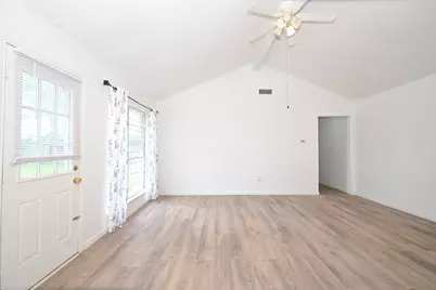 10930 W Bellfort Avenue, Houston, TX 77099 - Photo 13