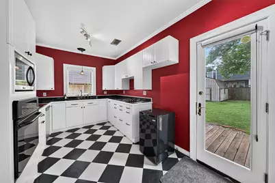 1005 E 27th Street, Houston, TX 77009 - Photo 5