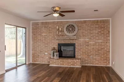 46 N Deerfoot Circle, The Woodlands, TX 77380 - Photo 5