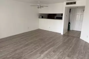 2822 S Bartell Dr, Houston, TX 77054 - Photo 7