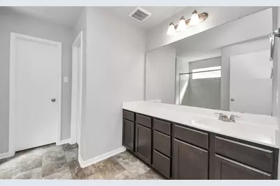 8815 Bison Meadow Trail, Rosharon, TX 77583 - Photo 17