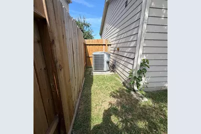 735 Pine Lodge Drive, Houston, TX 77090 - Photo 19