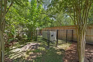 1240 Archley Dr, Hilshire, TX 77055 - Photo 47