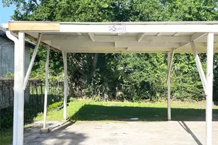 7515 Bayway Dr, Baytown, TX 77520 - Photo 15