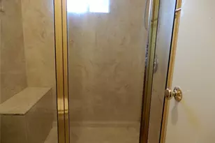 6907 Foxhurst Ln, Humble, TX 77338 - Photo 9