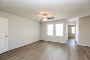 10703 Sunlit St, Conroe, TX 77303 - Photo 5