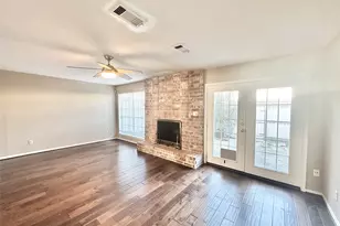 10353 Briar Forest Dr, Houston, TX 77042 - Photo 9