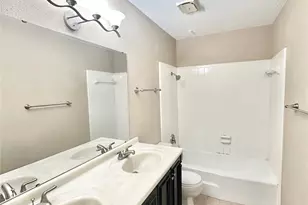 10353 Briar Forest Dr, Houston, TX 77042 - Photo 17