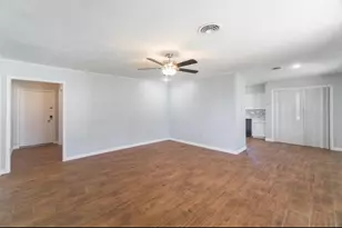 8503 Braes River Dr, Houston, TX 77074 - Photo 9