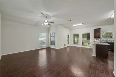1061 Shadow Bend Court, Conroe, TX 77301 - Photo 3