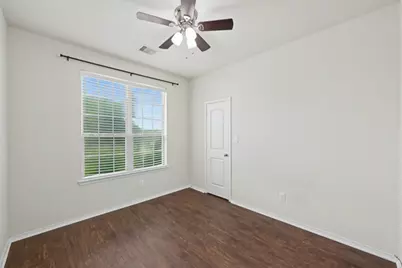 1061 Shadow Bend Court, Conroe, TX 77301 - Photo 11