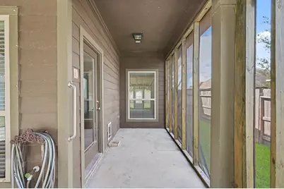 1061 Shadow Bend Court, Conroe, TX 77301 - Photo 15