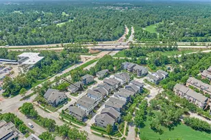 35 Amerson Bay Way, The Woodlands, TX 77380 - Photo 3