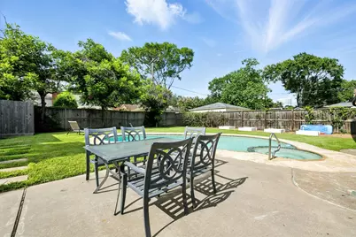 10718 Chevy Chase Drive, Houston, TX 77042 - Photo 37