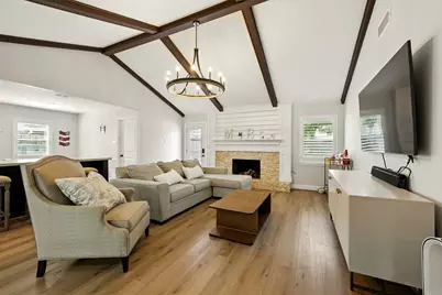 10718 Chevy Chase Drive, Houston, TX 77042 - Photo 11