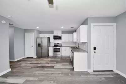 618 Maple Way #A/B, Houston, TX 77015 - Photo 7