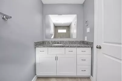 618 Maple Way #A/B, Houston, TX 77015 - Photo 19