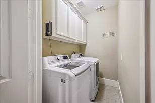 823 W 26th St, Houston, TX 77008 - Photo 19