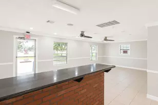 2321 Burke Rd, Pasadena, TX 77502 - Photo 21