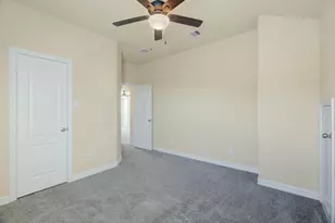 326 Polar Bear Trl, Crosby, TX 77532 - Photo 33