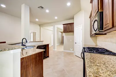 160 Knollbrook Circle, Montgomery, TX 77316 - Photo 11