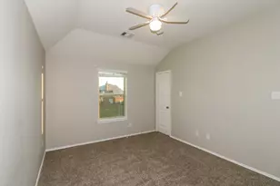 517 Rosebank Trail Ln, La Marque, TX 77568 - Photo 15