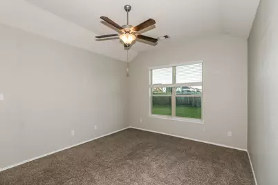 517 Rosebank Trail Lane, La Marque, TX 77568 - Photo 9