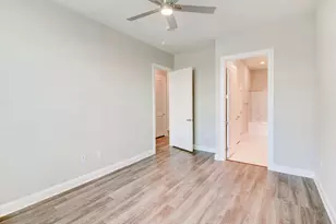 2111 Austin St, Houston, TX 77002 - Photo 3