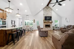 386 Pearl Thomas Rd, Livingston, TX 77351 - Photo 9