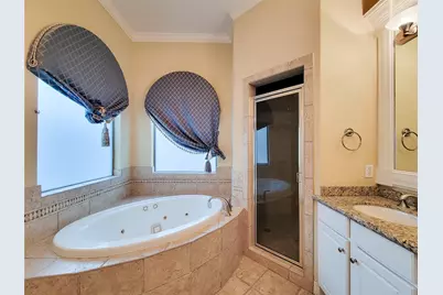 1742 Michigan Street #F, Houston, TX 77006 - Photo 25