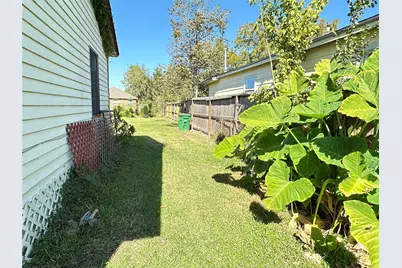 7429 W Knoll, Houston, TX 77028 - Photo 3