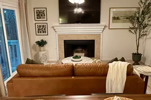 1 Laurel Oak Pl, Spring, TX 77380 - Photo 5