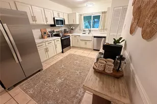 1 Laurel Oak Pl, Spring, TX 77380 - Photo 3