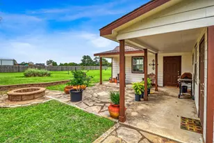 3026 Dee's Cir, Sealy, TX 77474 - Photo 33