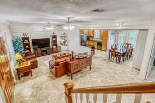 3026 Dee's Cir, Sealy, TX 77474 - Photo 5