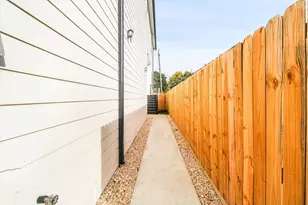 5323 Rue St, Houston, TX 77033 - Photo 33