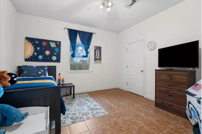 931 Broadway, Winnie, TX 77665 - Photo 25