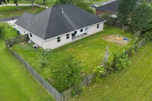 931 Broadway, Winnie, TX 77665 - Photo 35