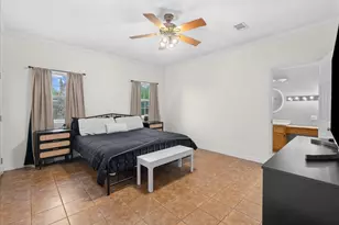 931 Broadway, Winnie, TX 77665 - Photo 19