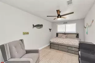 5658 Ludington Dr, Houston, TX 77035 - Photo 13